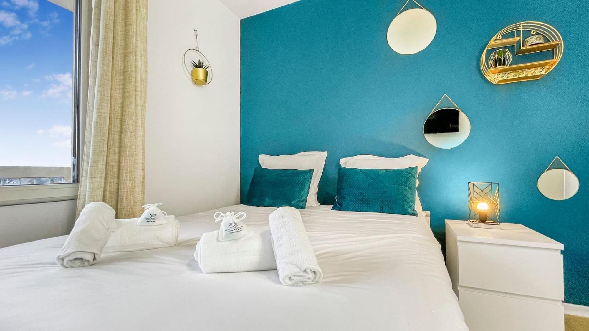 Homey La Coloc Mugi - Colocation Haut De Gamme - Chambres Privees - Balcon - Wifi Et Netflix - Proche Transports Commun 안마스 외부 사진