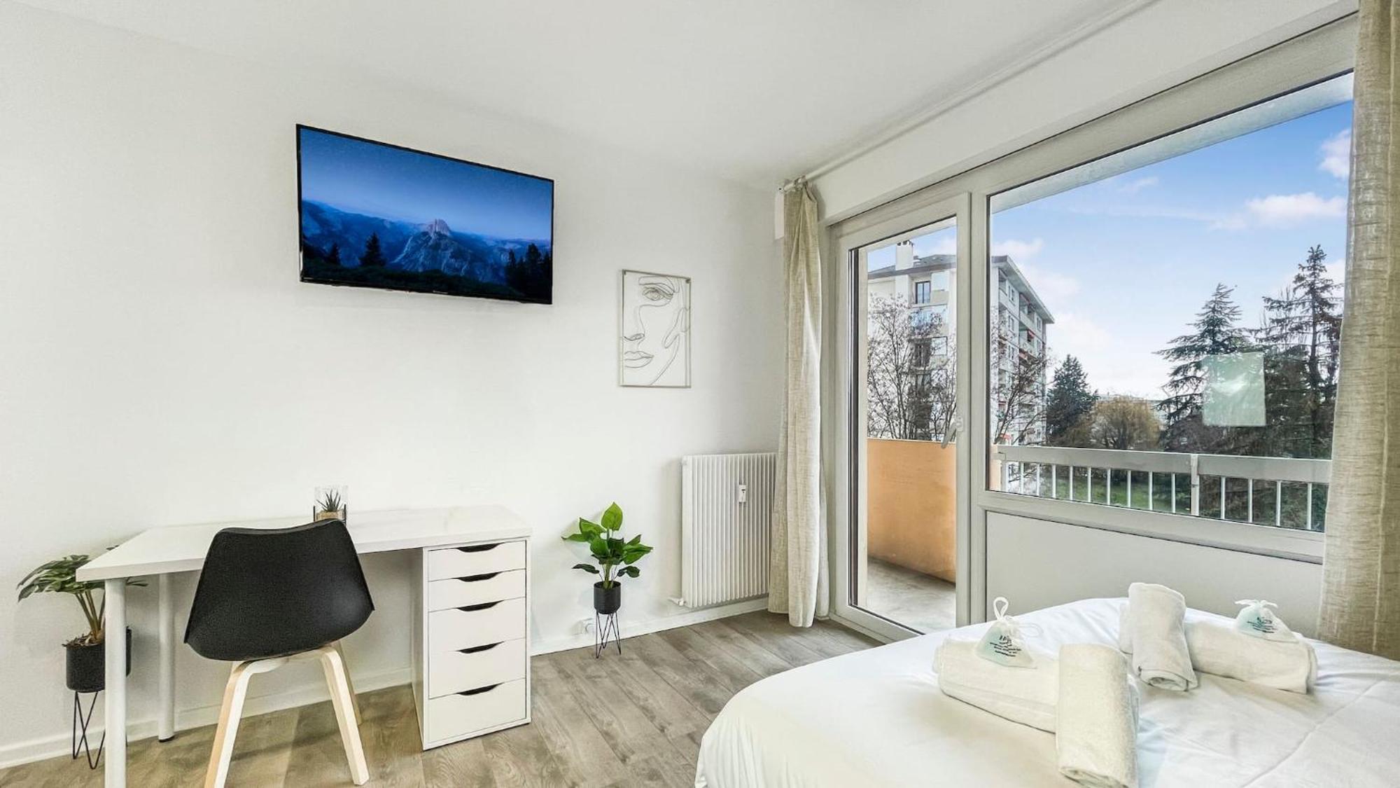 Homey La Coloc Mugi - Colocation Haut De Gamme - Chambres Privees - Balcon - Wifi Et Netflix - Proche Transports Commun 안마스 외부 사진